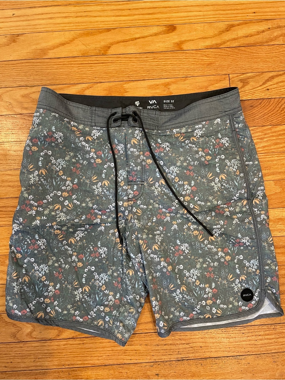 RVCA Men's Green Floral Board Shorts with Multicolor Print